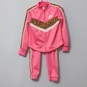 Adorable 4T Nike tracksuit